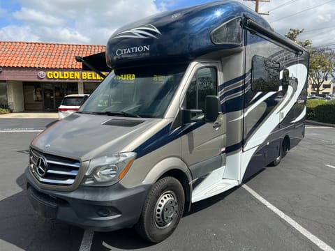 Luxury Sprinter Class B+/8belts/wifi/Solar/16MPG Drivable vehicle in Buena Park