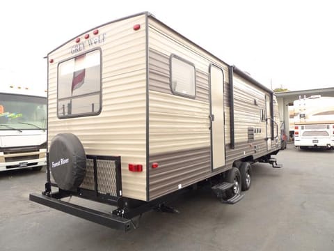 2018 Forest River RV Cherokee Grey Wolf 29DSFB Towable trailer in Sacramento