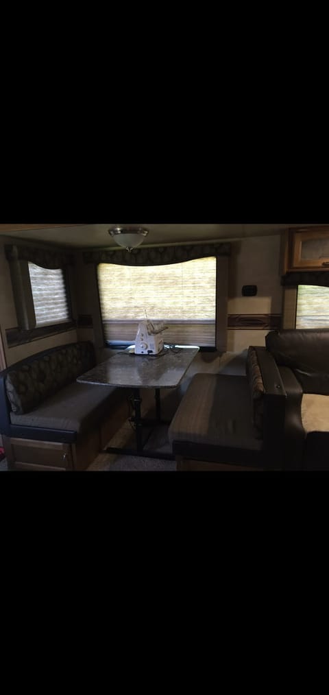 2015 Keystone RV Springdale 253FWRE Towable trailer in Cutler Bay