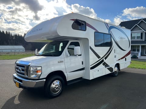 2014 Thor Chateau 22E Motor Coach Véhicule routier in Happy Valley