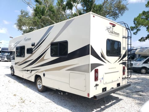 2020 Coachmen RV Freelander 27QB Chevrolet 4500 Drivable vehicle in Munhall