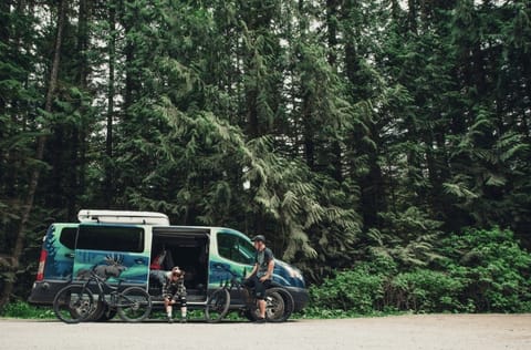 Ford Transit 350 Campervan 2017 - "Big Sur" Van aménagé in Portland