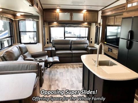 2018 Keystone RV Cougar 368MBI Towable trailer in Trinity