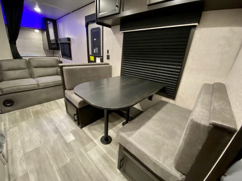 2022 Jayco Jay Flight Bunkhouse Towable trailer in Kyle