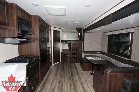 Jeter's Mobile Family Hide Out Towable trailer in Lake Elsinore