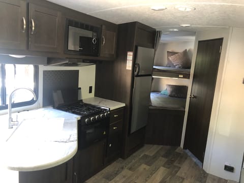 "Trixie" bunk bed, pet friendly & master bedroom Towable trailer in El Dorado Hills