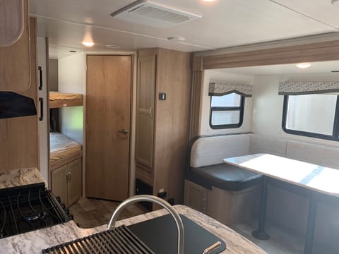 Razonian Camper Towable trailer in Goodyear