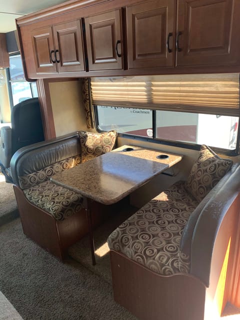 2011 Thor Motor Coach Hurricane 32D Drivable vehicle in Livermore