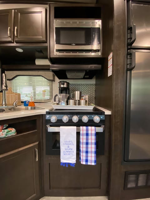 Beautiful 2019 Heartland Pioneer! Towable trailer in Indian Harbour Beach