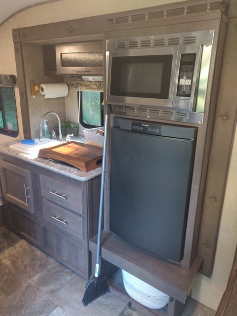 2015 RPod RP-178 Fully stocked and Towable by an SUV!!! Rimorchio trainabile in Federal Way