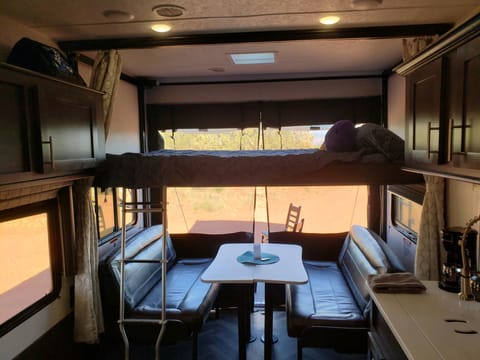 2019 Forest River RV Stealth TQS2414 Remorque tractable in Village of Oak Creek