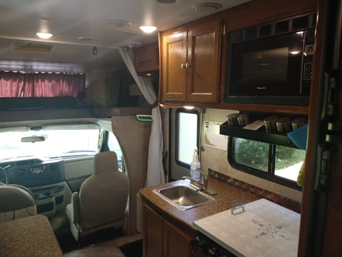 2018 Coachmen RV Leprechaun 210QB Ford 350 Drivable vehicle in Port Royal