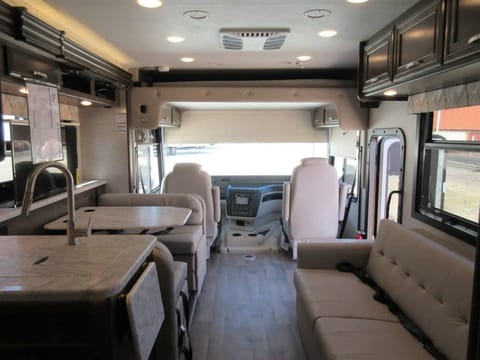 New 2021 Jayco Alante 27a "ULTIMATE GLAMPER" Drivable vehicle in Rancho Penasquitos
