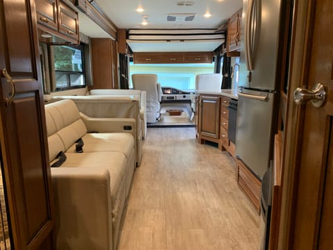 2018 Fleetwood RV Storm 36F Drivable vehicle in Cape Neddick