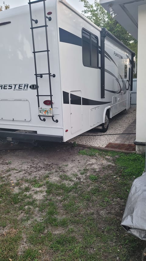 2021 Forest River RV Forester 2861DS Fahrzeug in South Miami