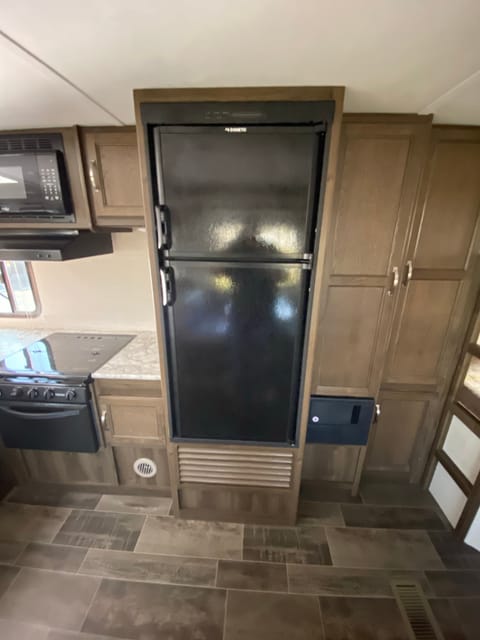 2019 Keystone RV Bullet 227BHS Towable trailer in Evergreen