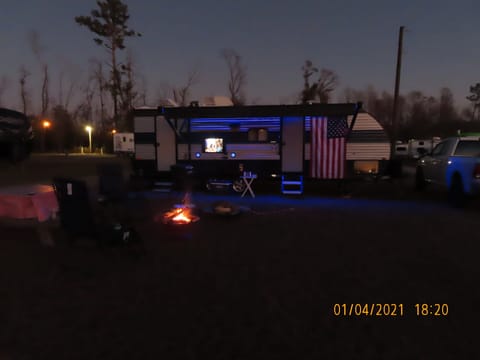 2021 Forest River RV Cherokee Grey Wolf 23DBH Towable trailer in Waukegan