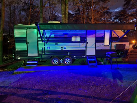 2021 Forest River RV Cherokee Grey Wolf 23DBH Towable trailer in Waukegan