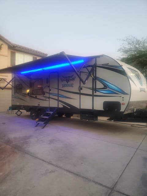 2018 Forest River RV Vengeance Rogue 25V Towable trailer in Henderson