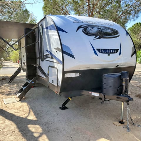 Family RV Trailer with bunks and outdoor kitchen Towable trailer in El Cajon