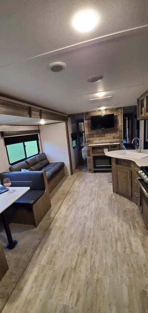 2021 Dutchmen RV Aspen Trail 26BH Towable trailer in Pensacola