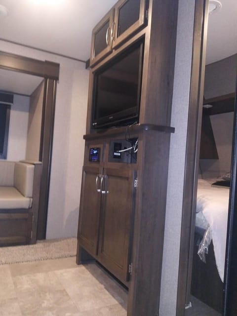 2020 Jayco Jay Flight SLX 8 242BHS Towable trailer in Cape Coral