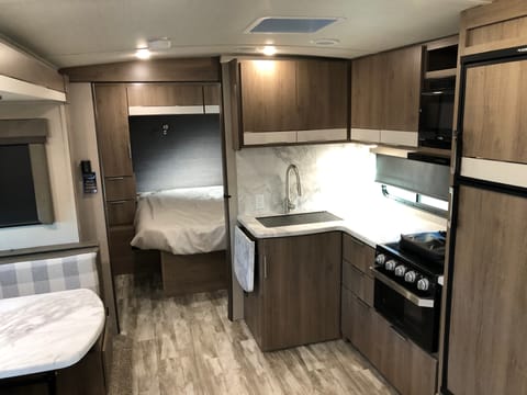 Roomy Family Bunkhouse Grand Design Imagine 2800BH Towable trailer in La Habra