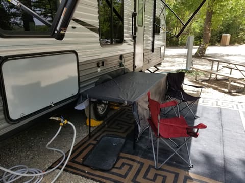 2021 Jayco*Delivery 25 miles In Owner Fees $105 Towable trailer in Seguin