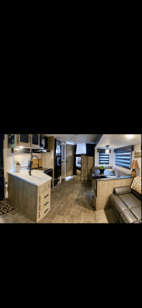2021 Forest River RV Cherokee Grey Wolf 26DBH Towable trailer in Bakersfield