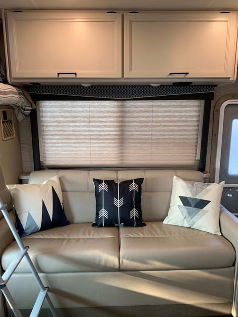 Brand New 2021 Thor Class C Bunk House Véhicule routier in Torrance