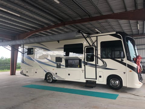 Brand New 2021 Entegra Coach Vision 29F Drivable vehicle in Boca Raton