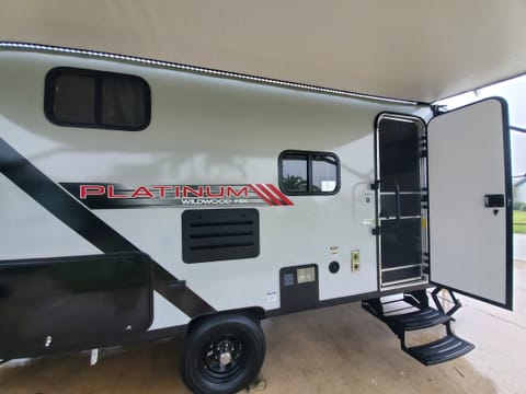 2020 Forest River RV Wildwood FSX 178BHSKX Towable trailer in Merritt Island