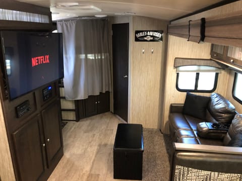 2019 Heartland Sundance Ultra Lite 278 BH Towable trailer in Stockton