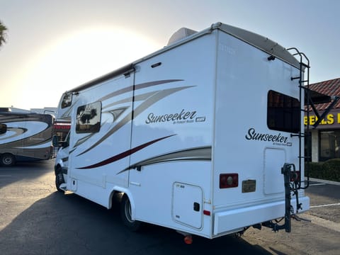 2017 Sprinter RV /16MPG/4G WiFi/Solar/Inverter Drivable vehicle in Buena Park