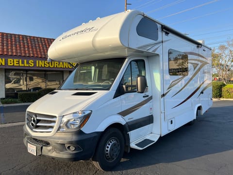 2017 Sprinter RV /16MPG/4G WiFi/Solar/Inverter Drivable vehicle in Buena Park