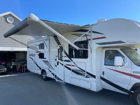 2020 Thor Motor Coach Freedom Elite BunkHouse 30FE Drivable vehicle in Wyoming