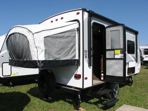 2017 Jayco Jay Feather 7 16XRB Towable trailer in Goodyear