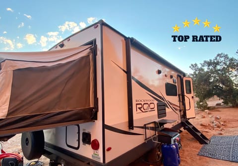 2021 Forest River RV Rockwood Roo 21SS (Sleeps 6!) Towable trailer in Holladay