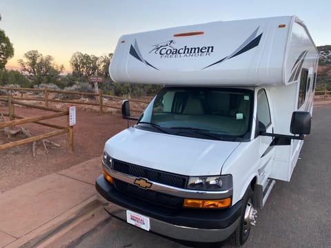 2021 Coachmen RV Freelander 27QB Chevy 4500 Drivable vehicle in Clermont