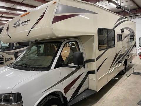 2020 Coachmen RV Freelander 27 QB Drivable vehicle in Kettering