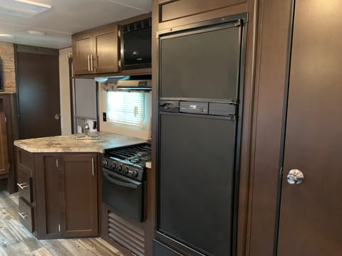 2015 Forest River RV Cherokee Grey Wolf 26DBH Tráiler remolcable in Northport