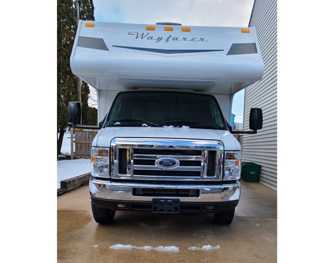 Tiffin Motorhomes Wafarer LPa414 Drivable vehicle in Marietta