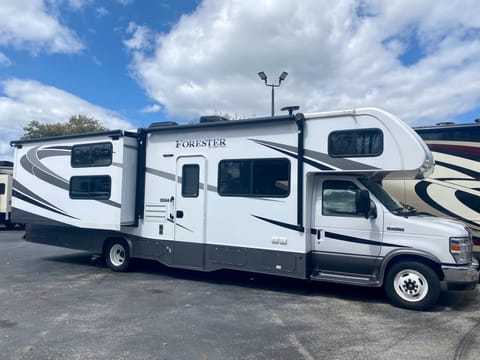 2018 Forest River RV Forester 3171DS Ford Fahrzeug in Everglades