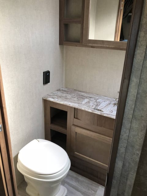 2018 Gulf Stream RV Conquest Class C 63111 Drivable vehicle in Bolingbrook