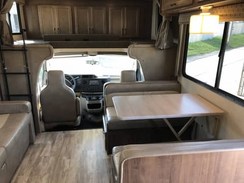 2019 Gulf Stream RV Conquest Class C 63111-G9C Drivable vehicle in Bolingbrook