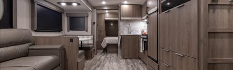 2021 GD Imagine 2800BH, PS4, Keurig, Loaded! Towable trailer in Rancho Santa Margarita