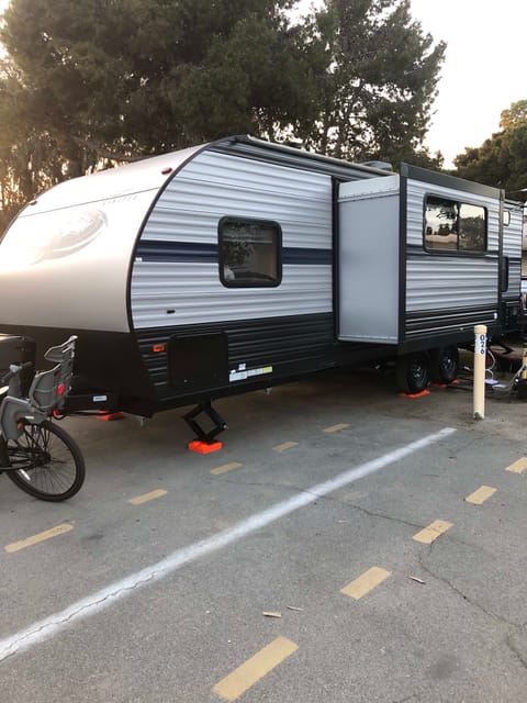 2020 Forest River Grey Wolf 23DBH Towable trailer in Riverside