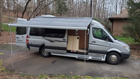 Adventure Van - Pleasure-Way Plateau TS Campervan in Lake Wylie