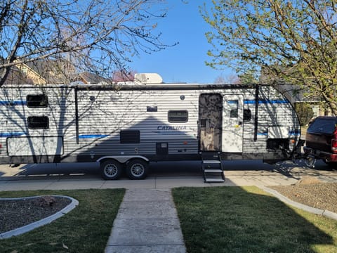 2021 Catalina Family Bunkhouse Towable trailer in Nampa