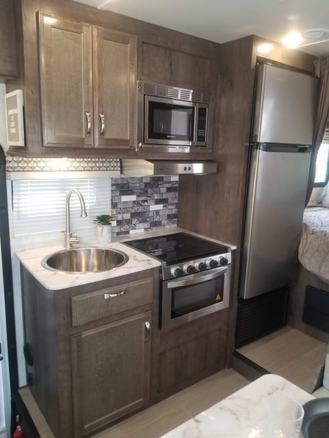 *BRAND NEW*  24 ft - 2021 Gulf Stream Conquest Drivable vehicle in Prescott Valley